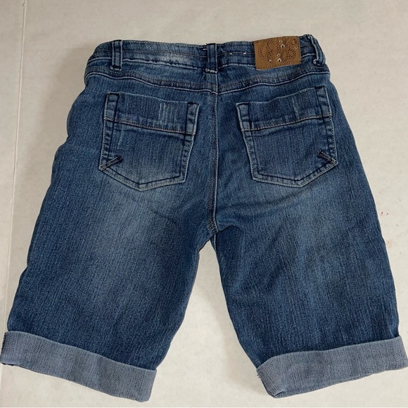 Arizona Girls Capri Jean Shorts - Picture 2 of 3